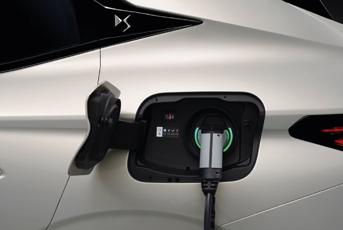 DS N°4 100 % électrique